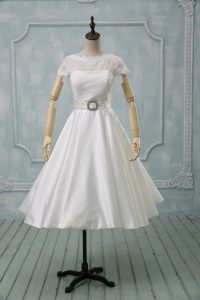 Ball Gowns Wedding Dress White Scoop Tulle Short Sleeves Tea Length Clasp Handle