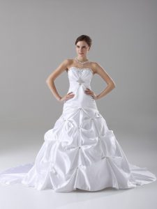 White Taffeta Lace Up Strapless Sleeveless Wedding Dresses Brush Train Beading and Pick Ups