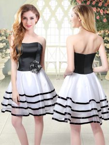 Fine A-line Prom Gown White And Black Strapless Organza Sleeveless Mini Length Zipper