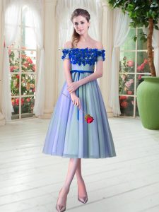 Glamorous Sleeveless Tea Length Appliques Lace Up Prom Party Dress with Blue