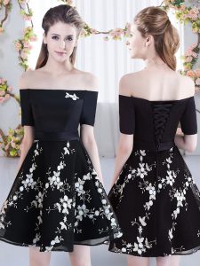 Black A-line Off The Shoulder Short Sleeves Organza Mini Length Lace Up Appliques Dama Dress for Quinceanera