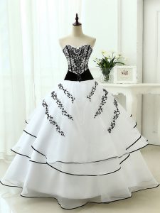 White Sleeveless Beading and Appliques Floor Length Quinceanera Gown