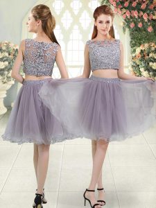 Grey Zipper Prom Dresses Beading and Lace Sleeveless Knee Length