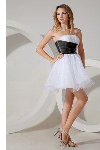 Mini Length White and Black and White And Black Wedding Party Dress Strapless Sleeveless Zipper