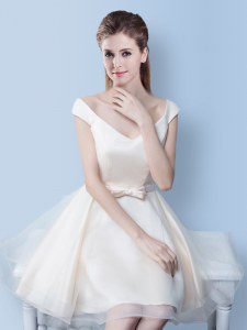 Knee Length White Bridesmaids Dress V-neck Cap Sleeves Lace Up