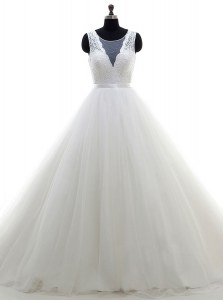 Scoop Sleeveless Tulle With Brush Train Clasp Handle Bridal Gown in White with Lace