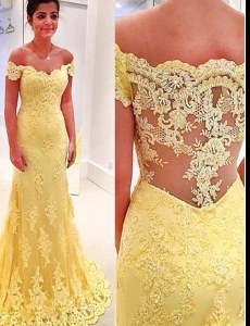 Chic Brush Train Mermaid Yellow Off The Shoulder Lace Short Sleeves Side Zipper