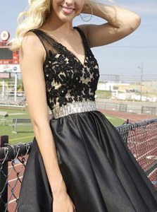 Low Price Black Dress for Prom For with Beading and Appliques V-neck Sleeveless Zipper