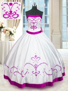 Hot Selling Strapless Sleeveless Satin Quinceanera Dress Beading and Embroidery and Belt Lace Up