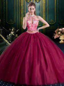Affordable Halter Top High-neck Sleeveless Lace Up Quinceanera Dresses Burgundy Tulle