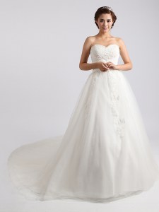 Ideal White Ball Gowns Beading and Appliques Wedding Dresses Lace Up Tulle Sleeveless With Train