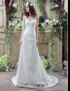 Glorious Sleeveless Brush Train Lace Up Lace and Appliques Wedding Gown