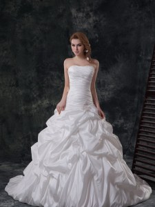 Elegant Pick Ups Strapless Sleeveless Brush Train Lace Up Wedding Dress White Taffeta
