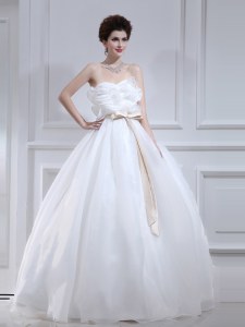 White Sweetheart Lace Up Ruffles and Sashes ribbons Bridal Gown Sleeveless