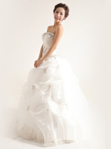 Most Popular White A-line Beading and Ruffles Wedding Dress Zipper Organza Sleeveless Floor Length
