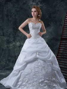 Sleeveless Taffeta With Brush Train Lace Up Wedding Dresses in White with Beading and Embroidery