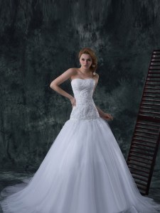 Sleeveless With Train Beading and Appliques Lace Up Wedding Gown with White Court Train