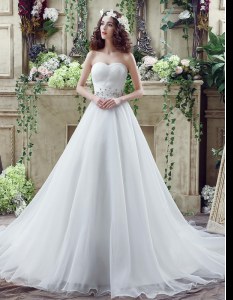 Simple White A-line Sweetheart Sleeveless Organza Court Train Lace Up Beading Wedding Dresses