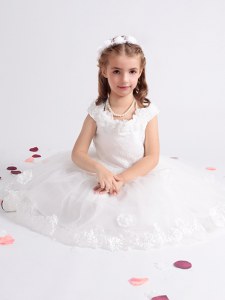 Scoop White Tulle Zipper Flower Girl Dresses Cap Sleeves Tea Length Lace and Appliques and Hand Made Flower