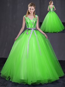 Modern V-neck Neckline Appliques and Belt Quince Ball Gowns Sleeveless Lace Up