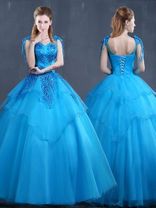 Charming V-neck Sleeveless Tulle Quince Ball Gowns Appliques Lace Up