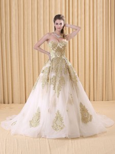 White Ball Gowns Organza Sweetheart Sleeveless Appliques Lace Up Quince Ball Gowns Sweep Train