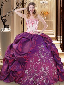 Custom Designed Strapless Sleeveless 15th Birthday Dress Floor Length Embroidery Purple Taffeta