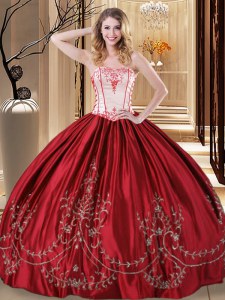 Gorgeous Floor Length Lace Up Sweet 16 Dresses Wine Red for Military Ball and Sweet 16 and Quinceanera with Embroidery